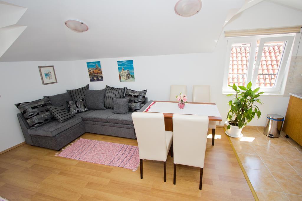 Apartment Bucevic Šibenik Chambre photo